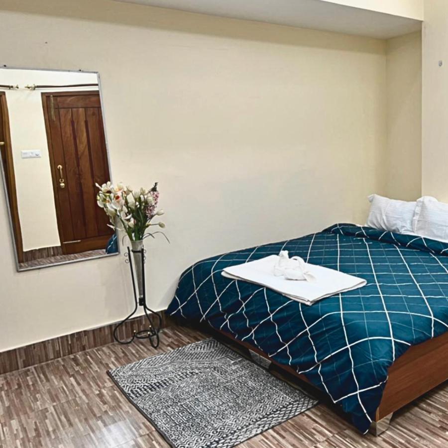 Iranyai Homestay Imphal Zewnętrze zdjęcie