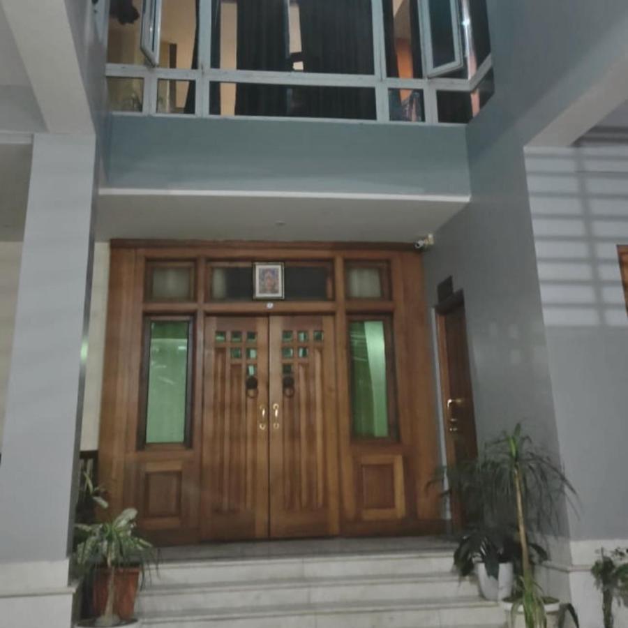 Iranyai Homestay Imphal Zewnętrze zdjęcie